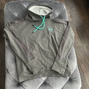 Under Armour funnel neck workout sweatshirt size small
